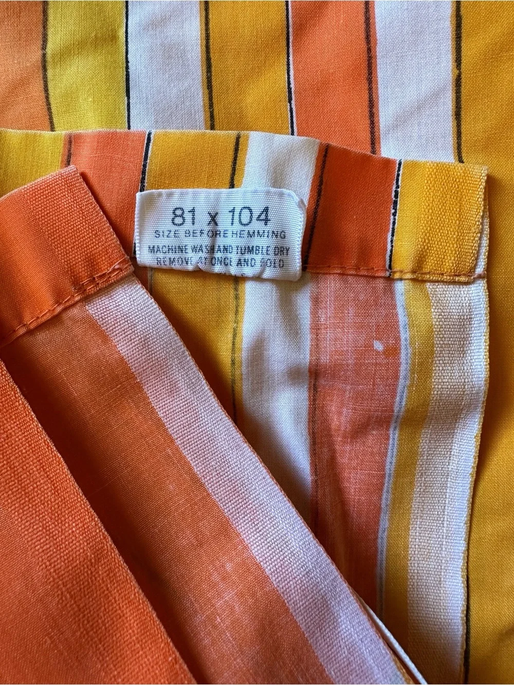 Vintage Vera Mod Orange and Yellow Circle Geometric Full Sheet Set